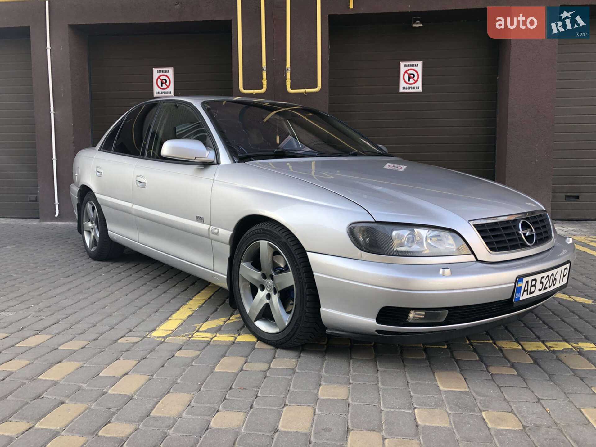 Opel Omega 2002
