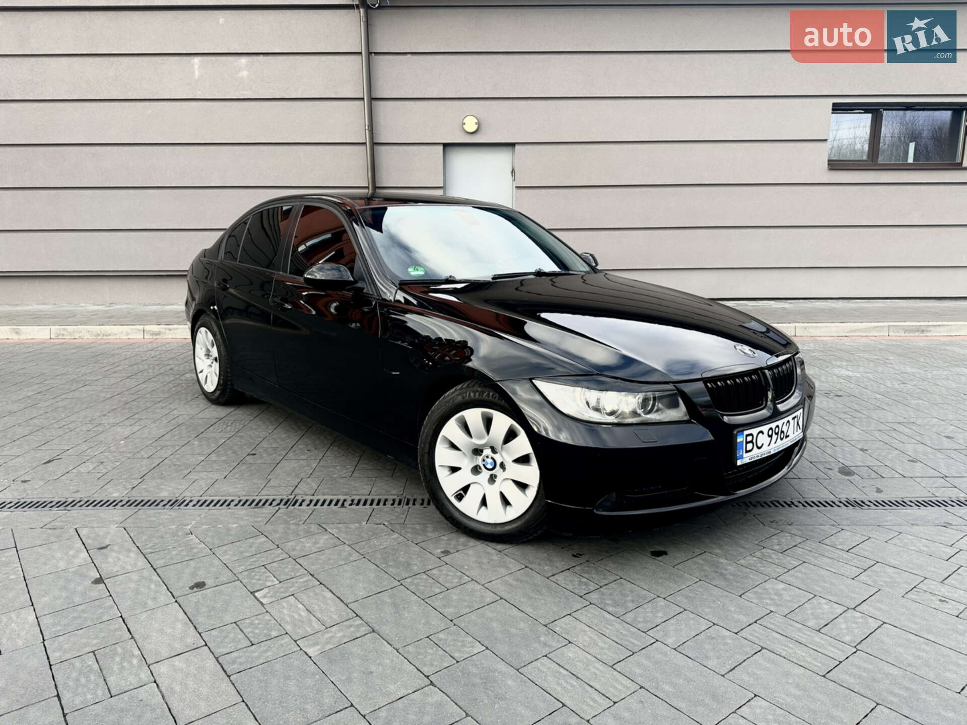 BMW 3 Series 2005