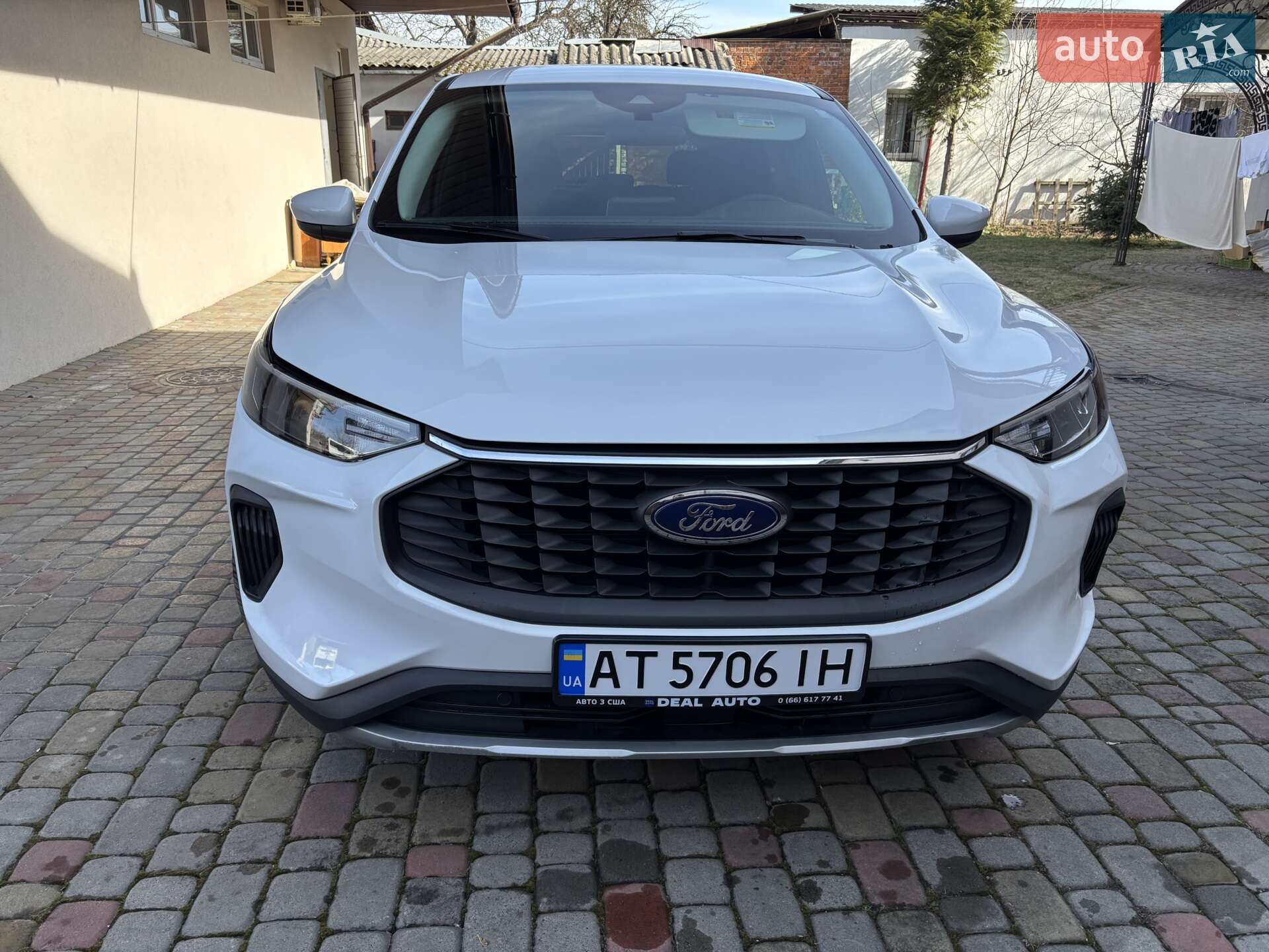 FORD ESCAPE 2024