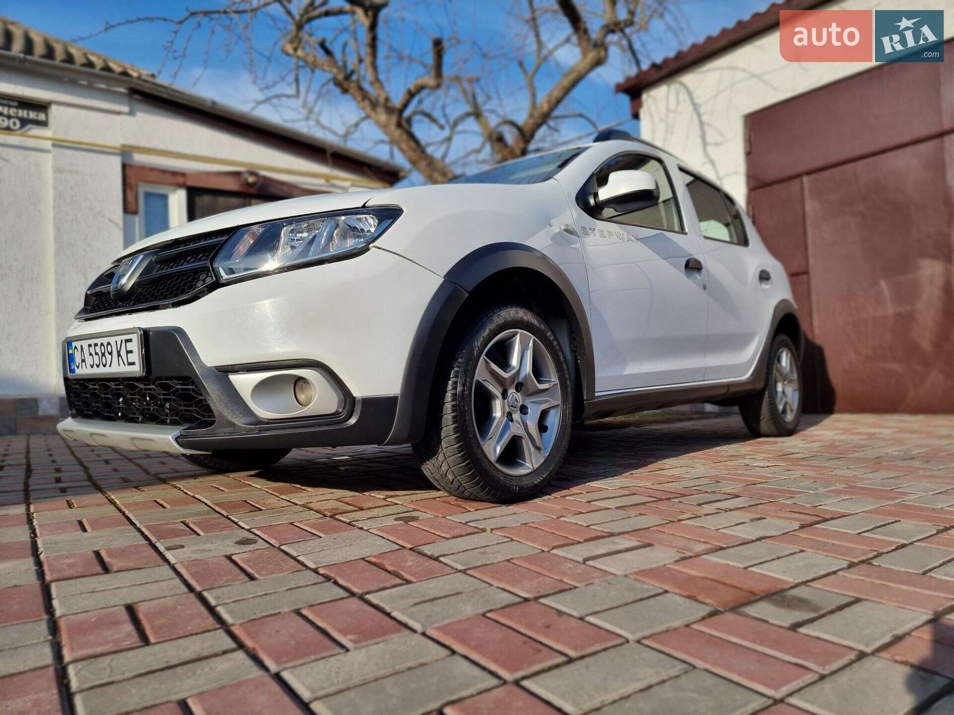 DACIA SANDERO 2015