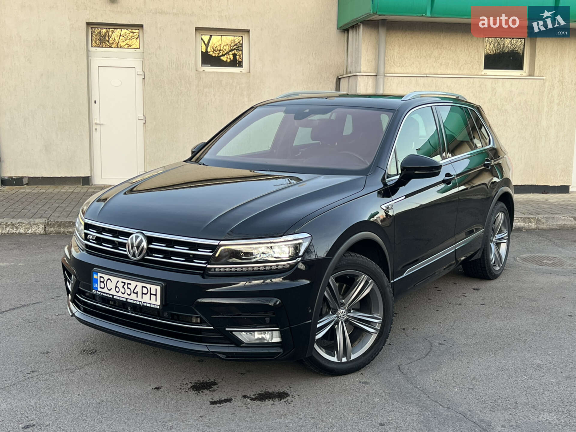 VOLKSWAGEN TIGUAN 2017