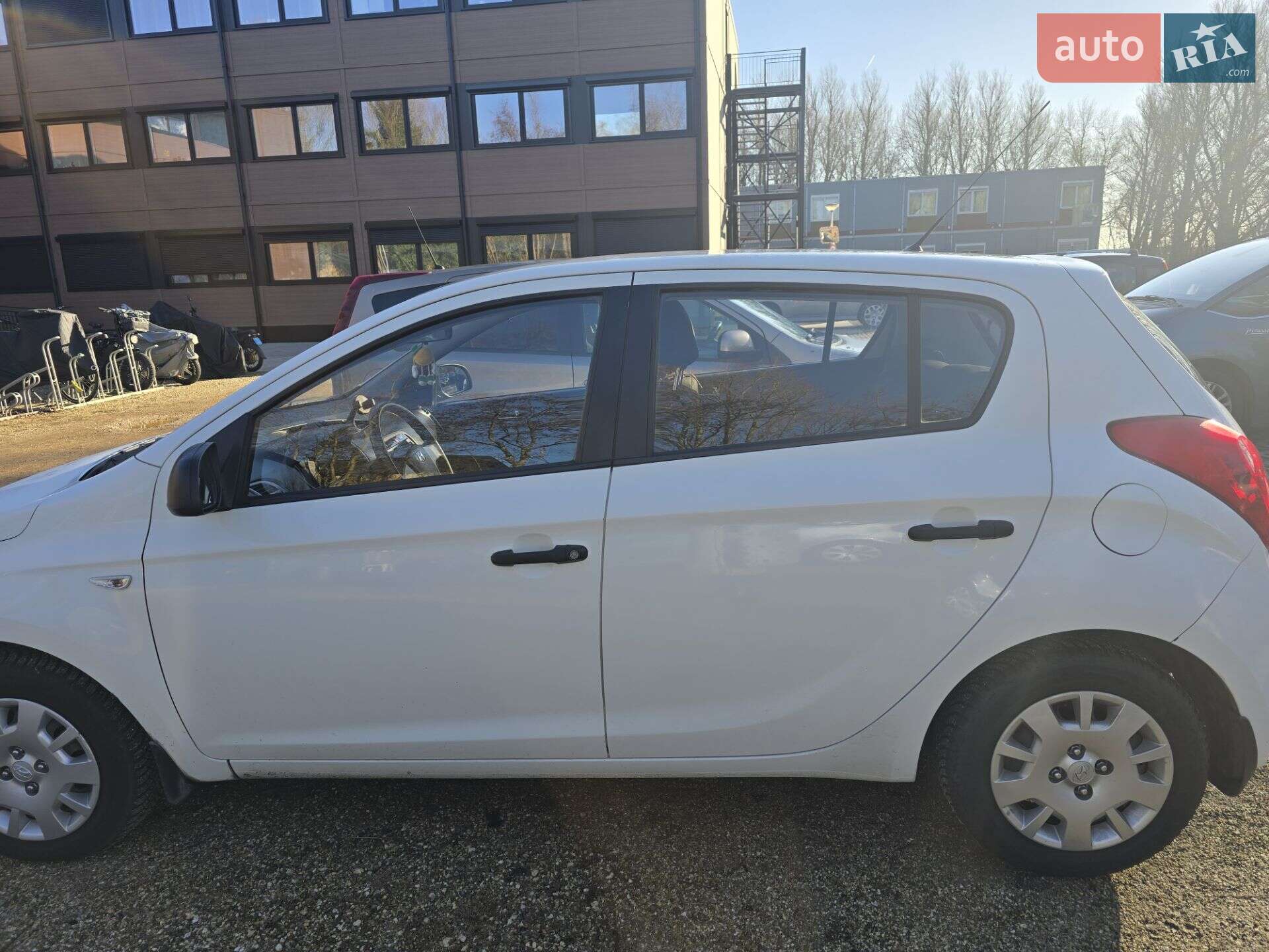 Головне фото звіту автомобіля HYUNDAI I20 2014
