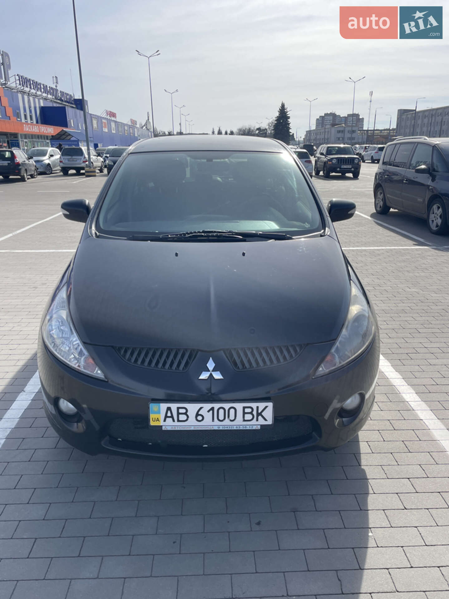 Головне фото звіту автомобіля MITSUBISHI GRANDIS 2007
