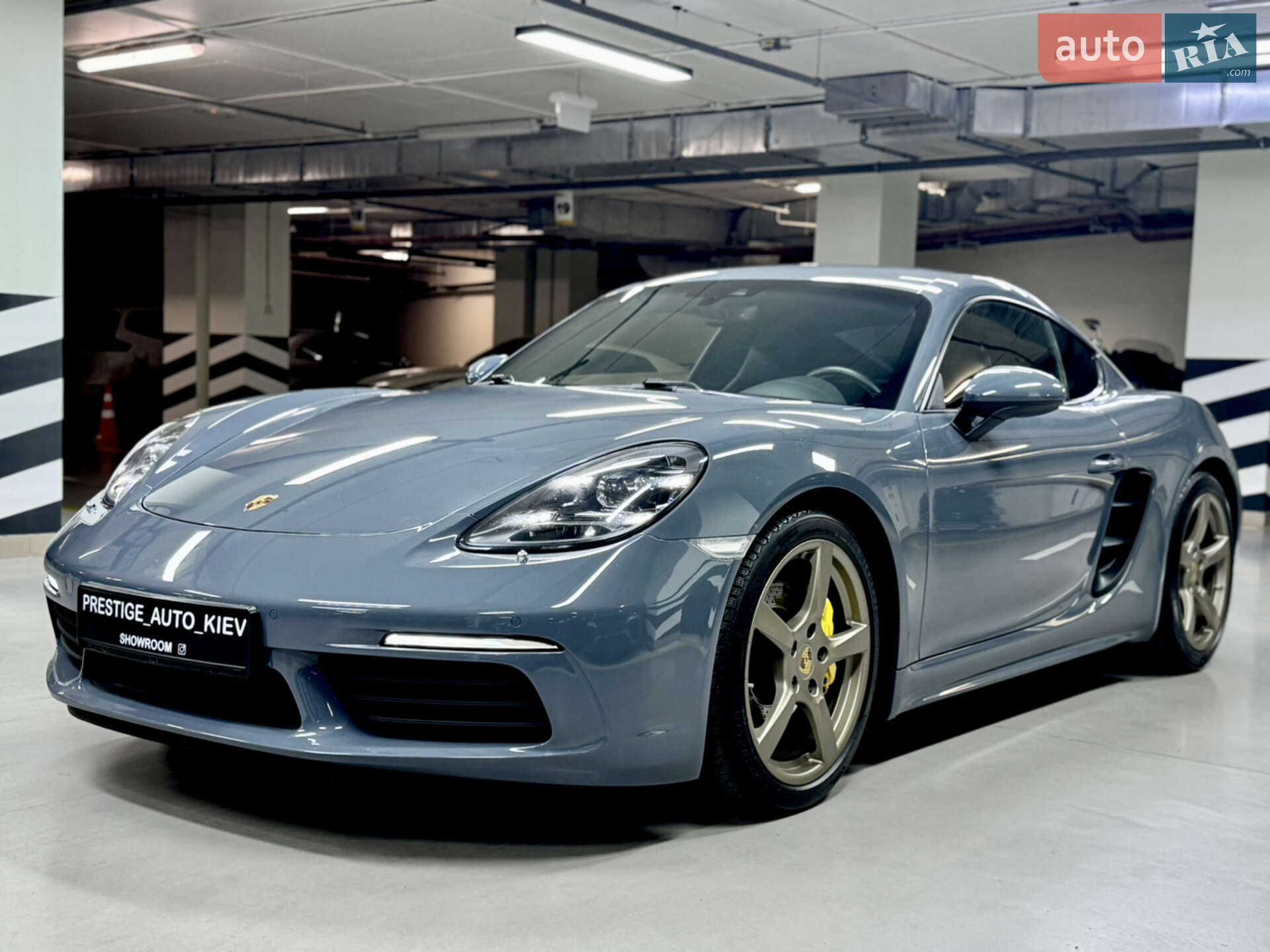Porsche Cayman 2018