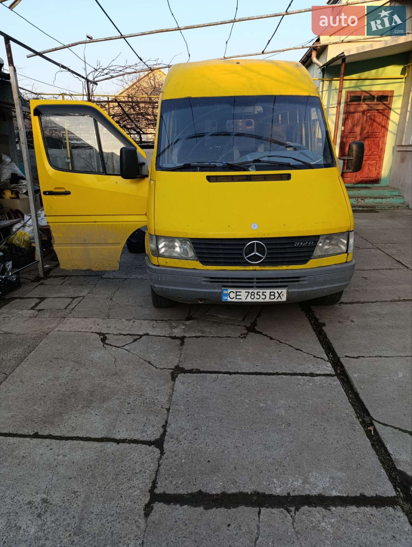MERCEDES-BENZ 312 1996