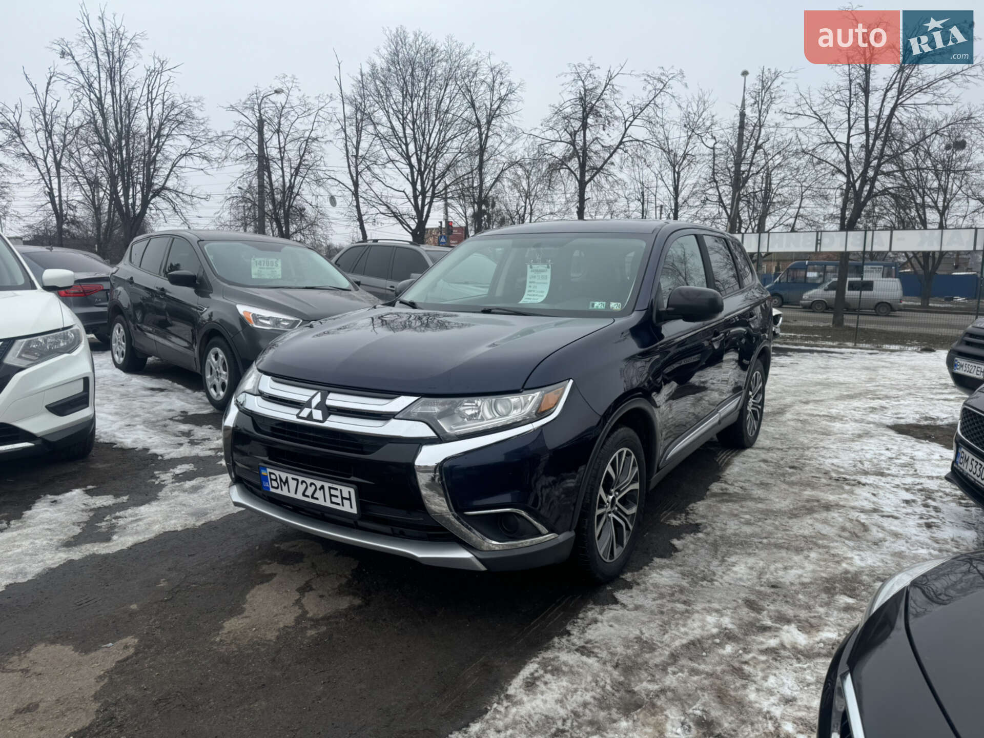 MITSUBISHI OUTLANDER 2016