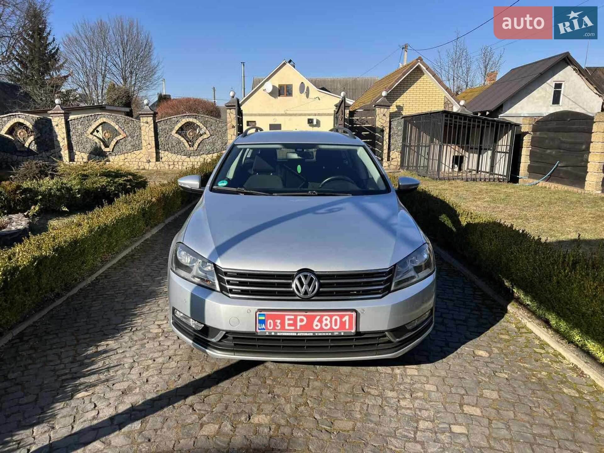 VOLKSWAGEN PASSAT 2013