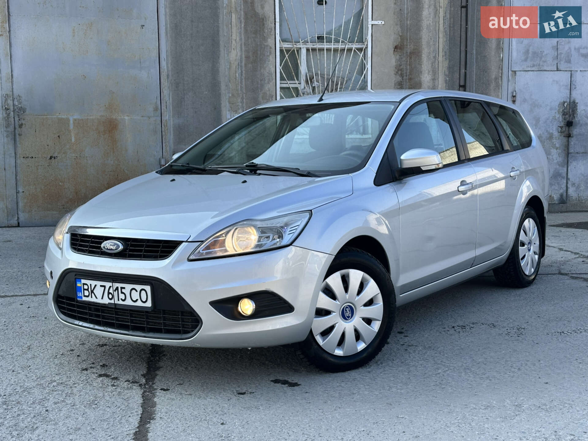 FORD FOCUS 2010