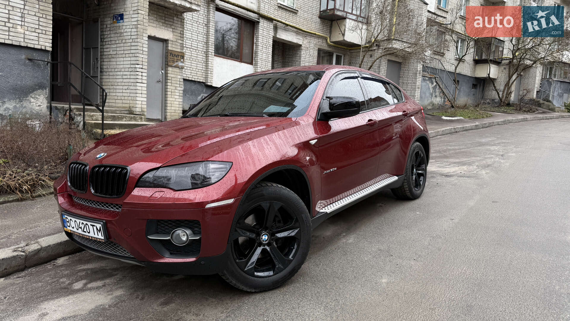 Головне фото звіту автомобіля BMW X6 2010