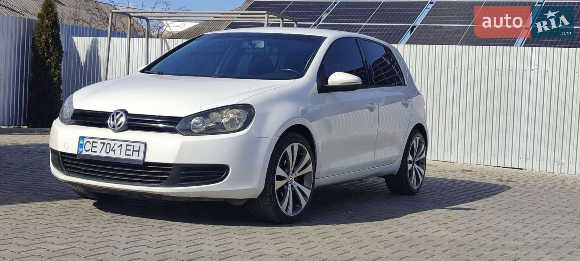 VOLKSWAGEN GOLF 2011