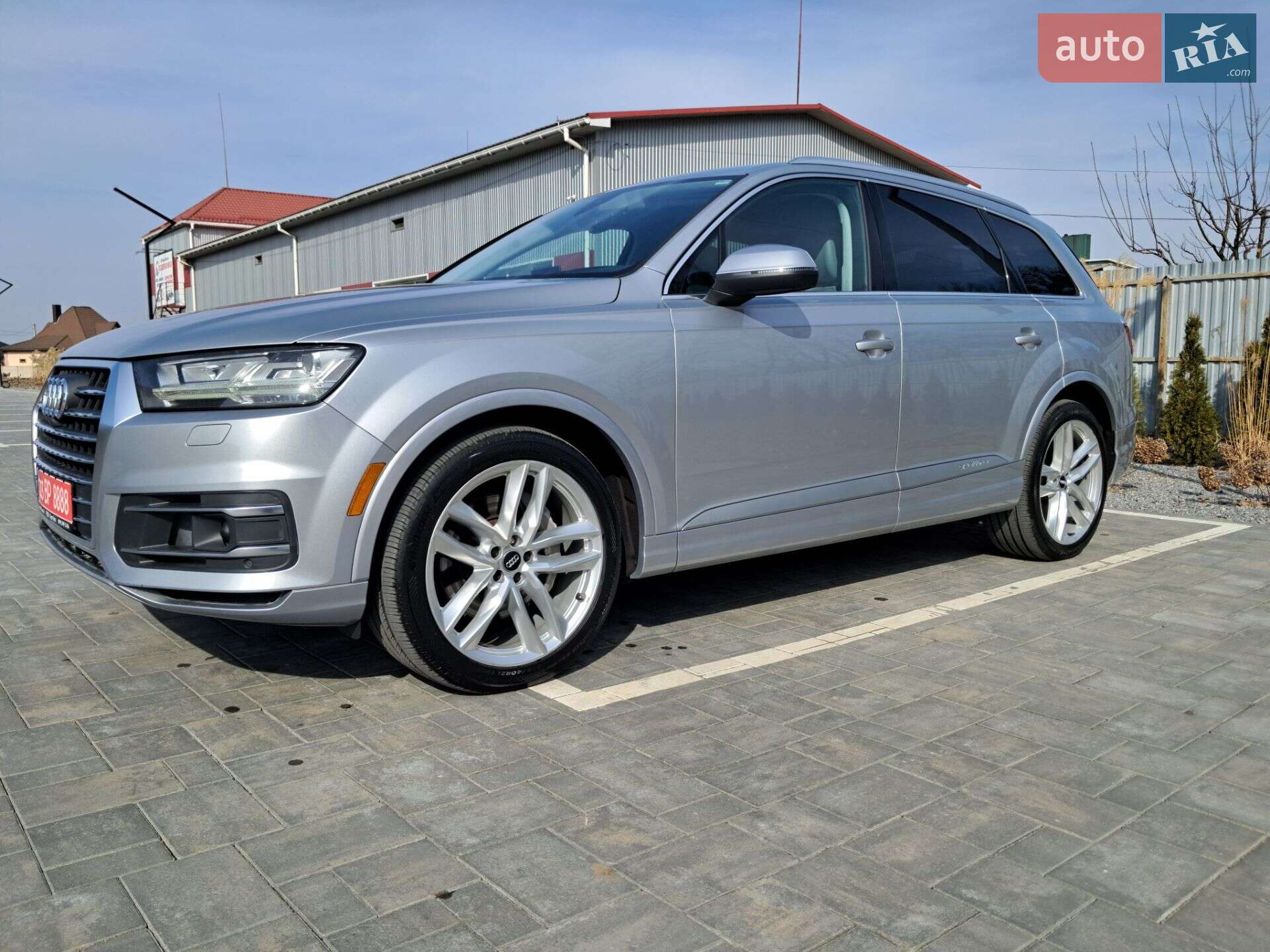 Головне фото звіту автомобіля AUDI Q7 2017