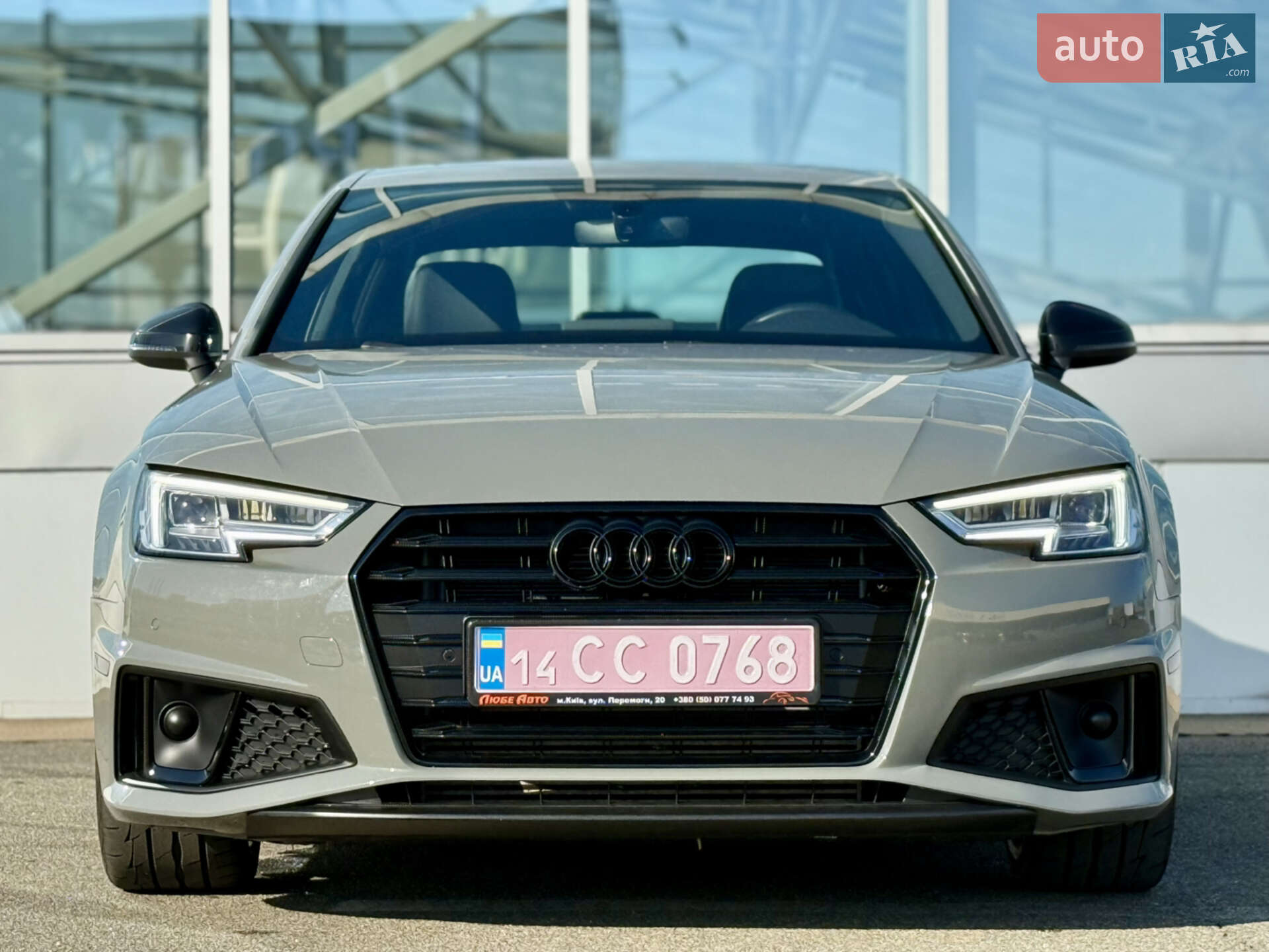 AUDI A4 2019
