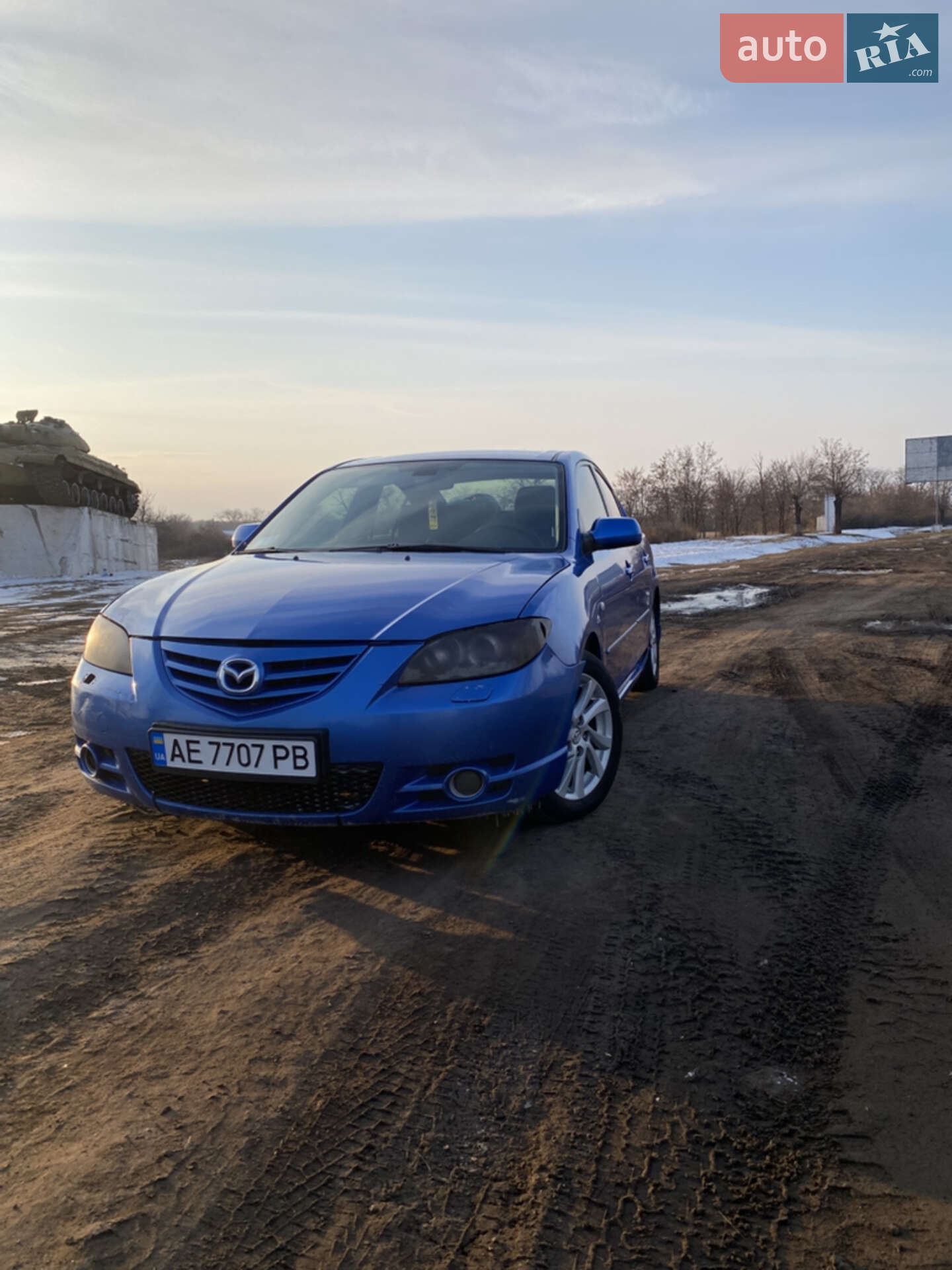 MAZDA 3