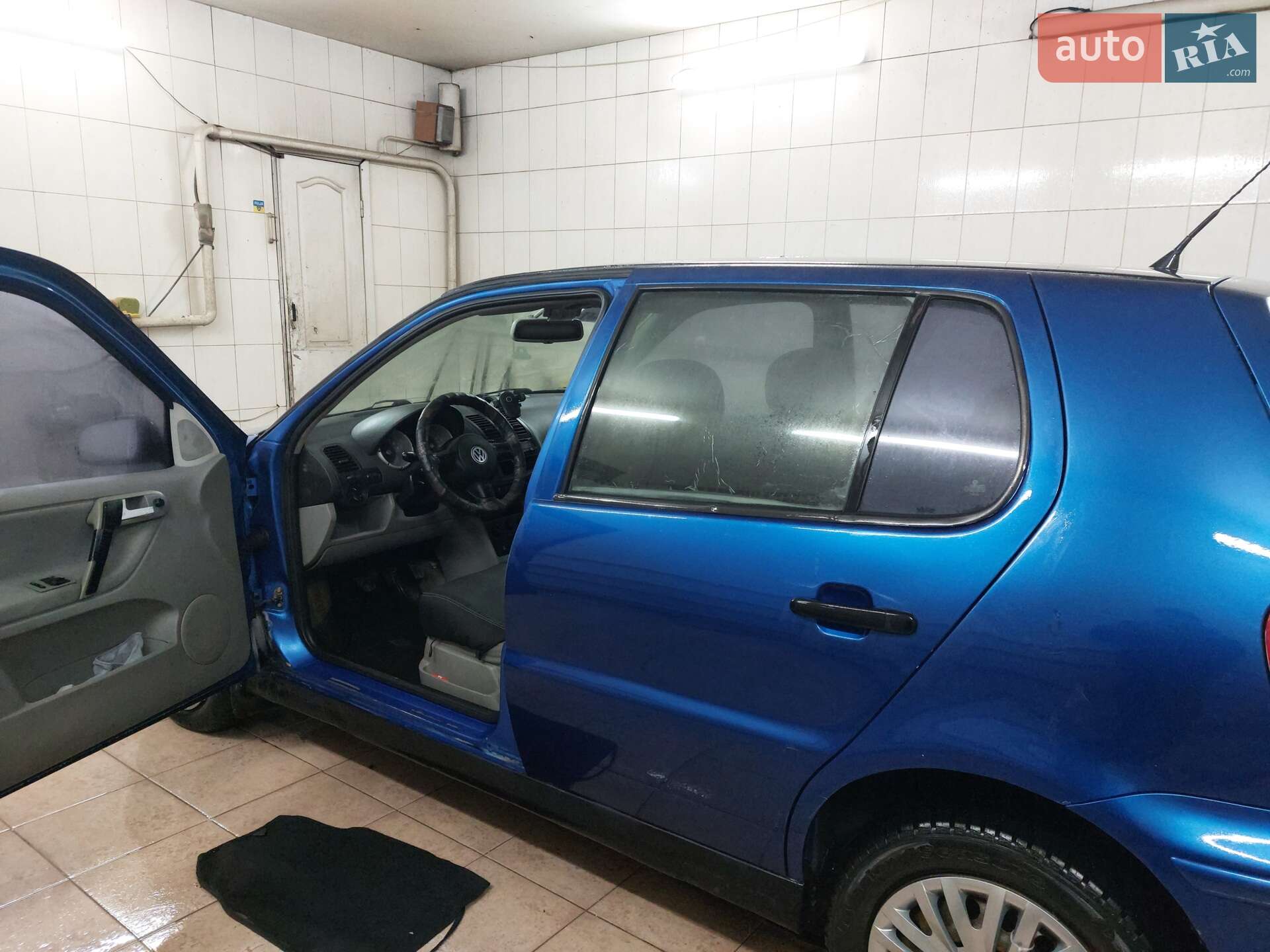 VOLKSWAGEN POLO 2000