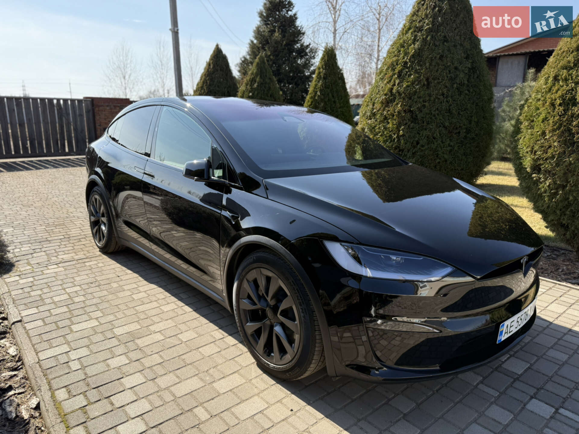 TESLA MODEL X 2024