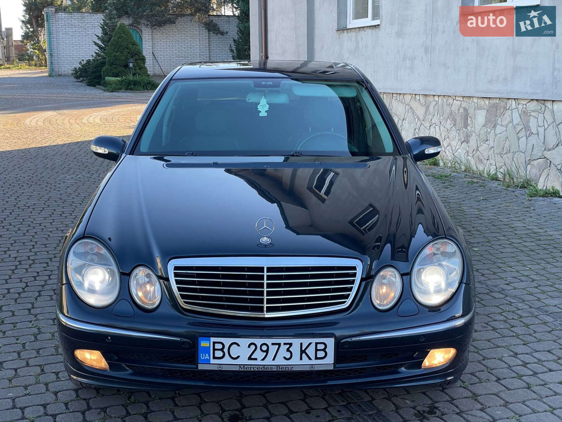 Головне фото звіту автомобіля MERCEDES-BENZ E 220 CDI 2002