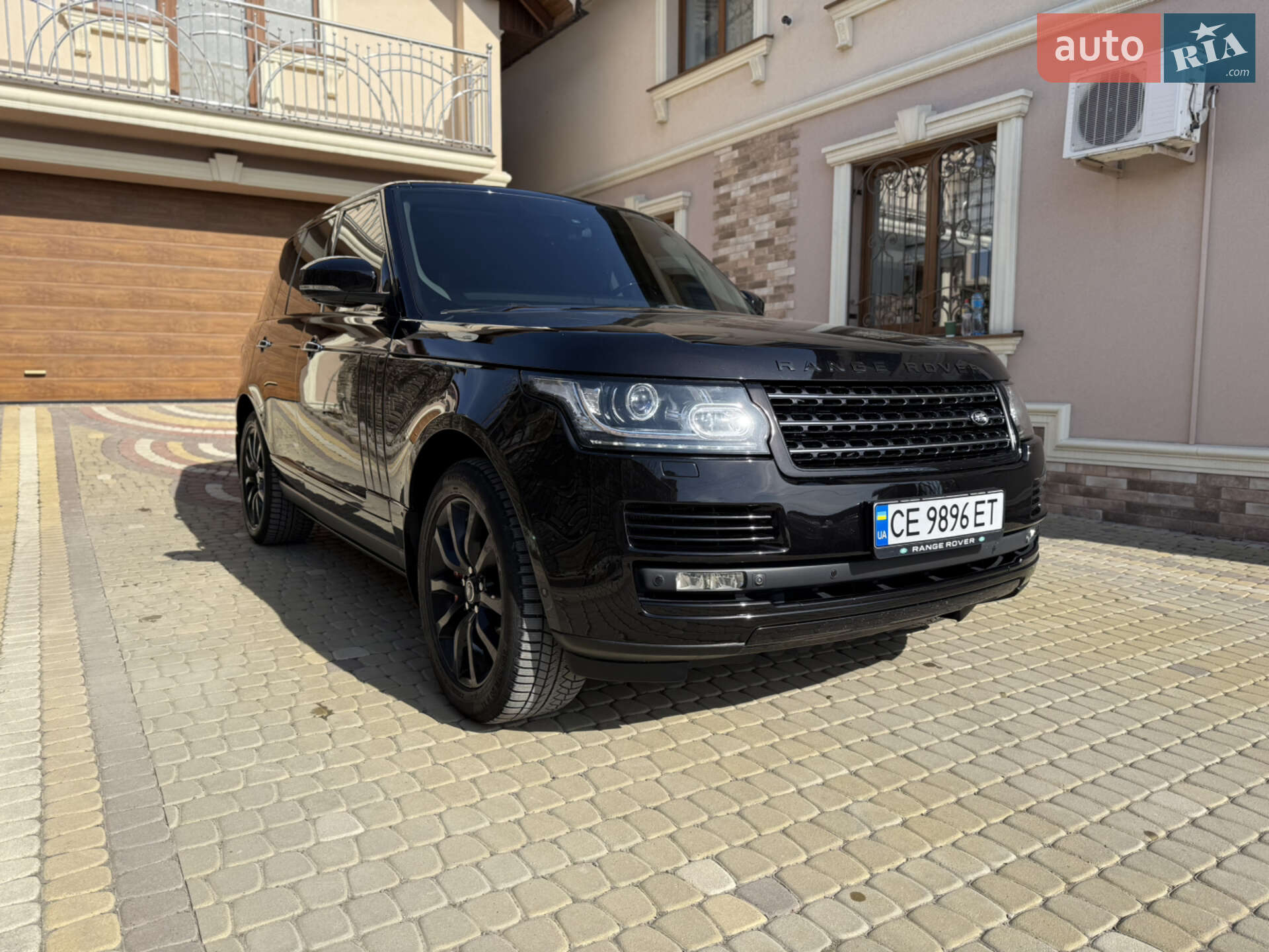 LAND ROVER RANGE ROVER AUTOBIOGRAPHY