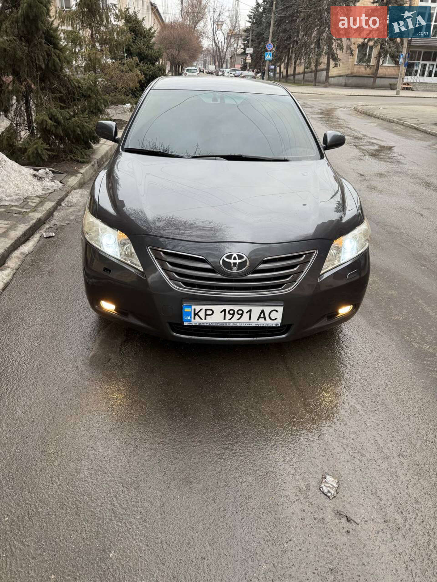 TOYOTA CAMRY