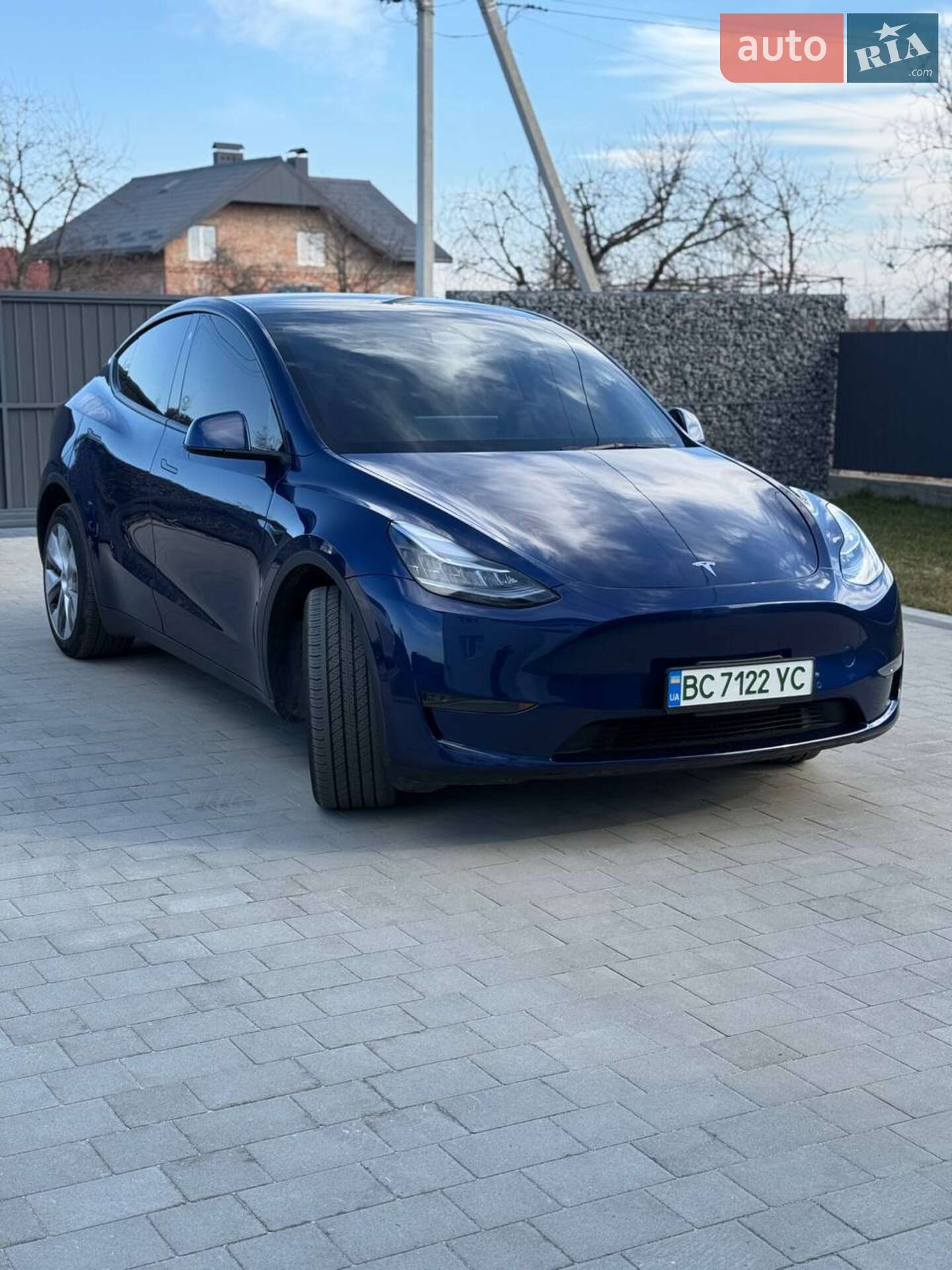 Головне фото звіту автомобіля TESLA MODEL Y 2022