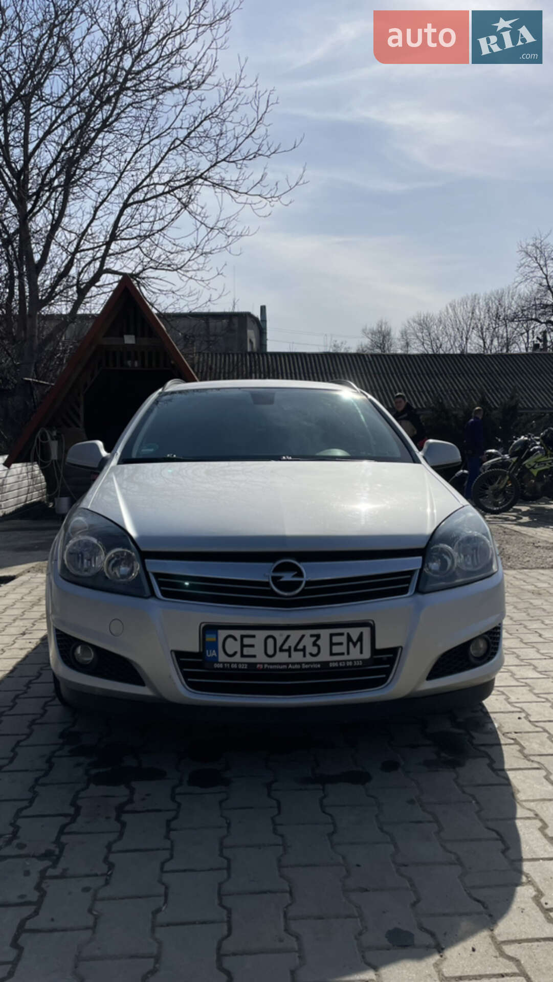OPEL ASTRA 2010