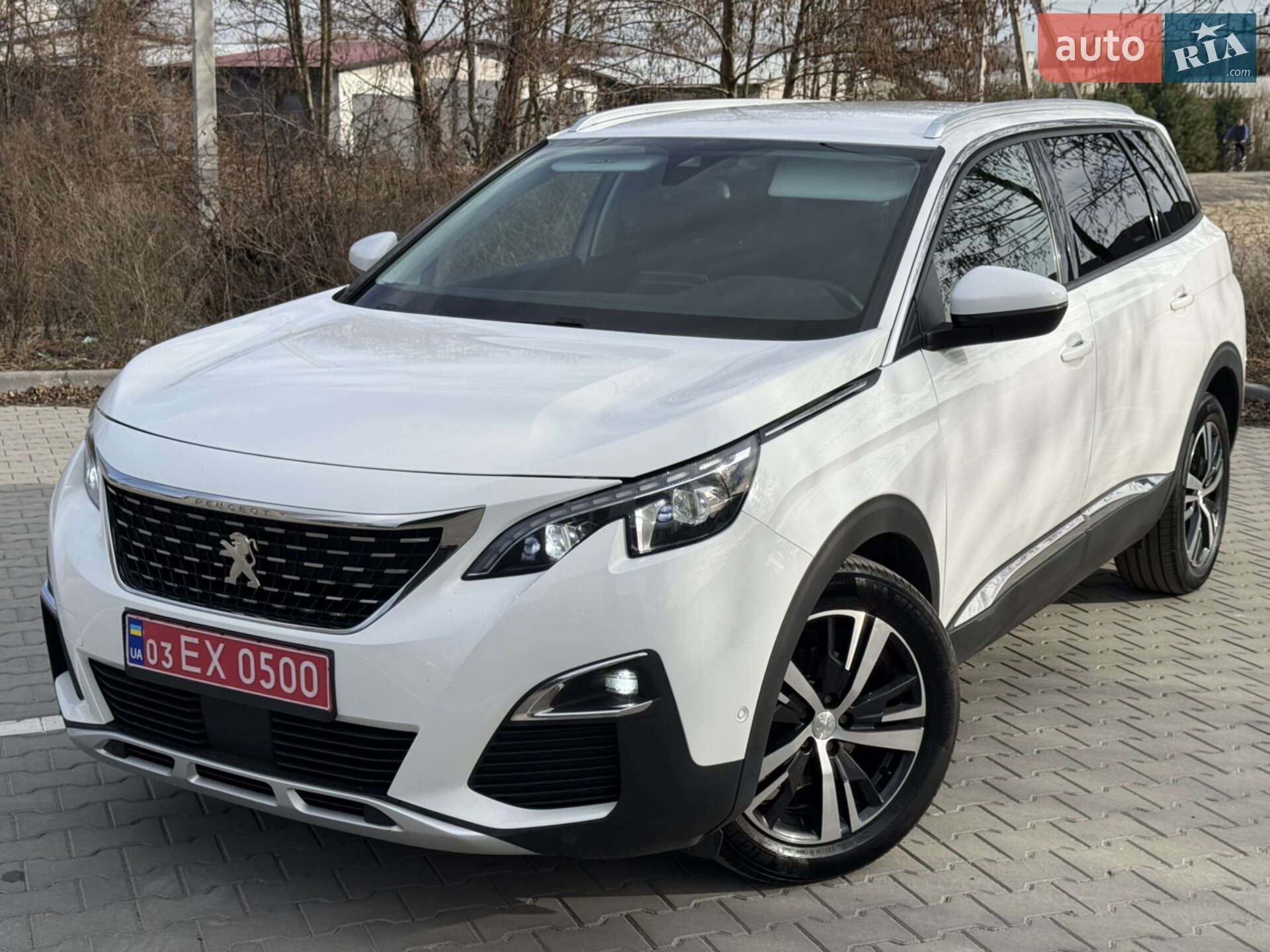 PEUGEOT 5008 2017