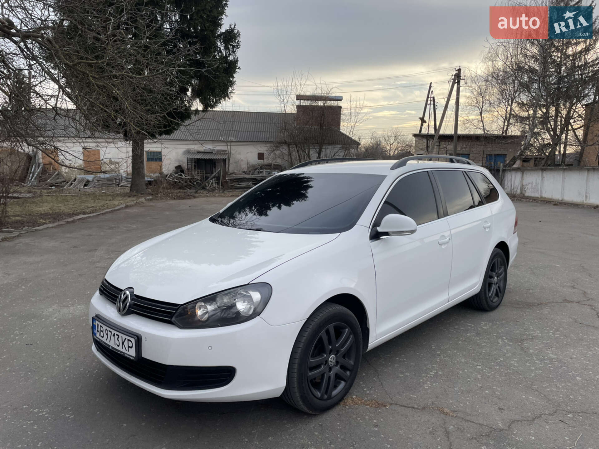 VOLKSWAGEN GOLF 2010