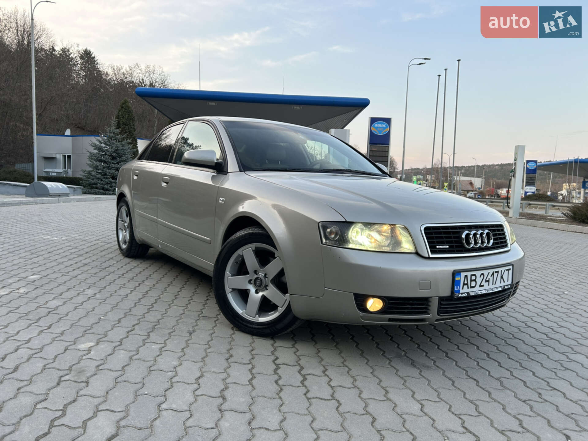 AUDI A4 2001