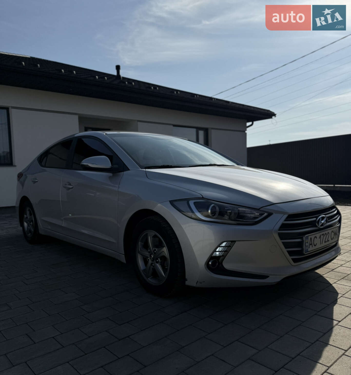 HYUNDAI AVANTE 2016