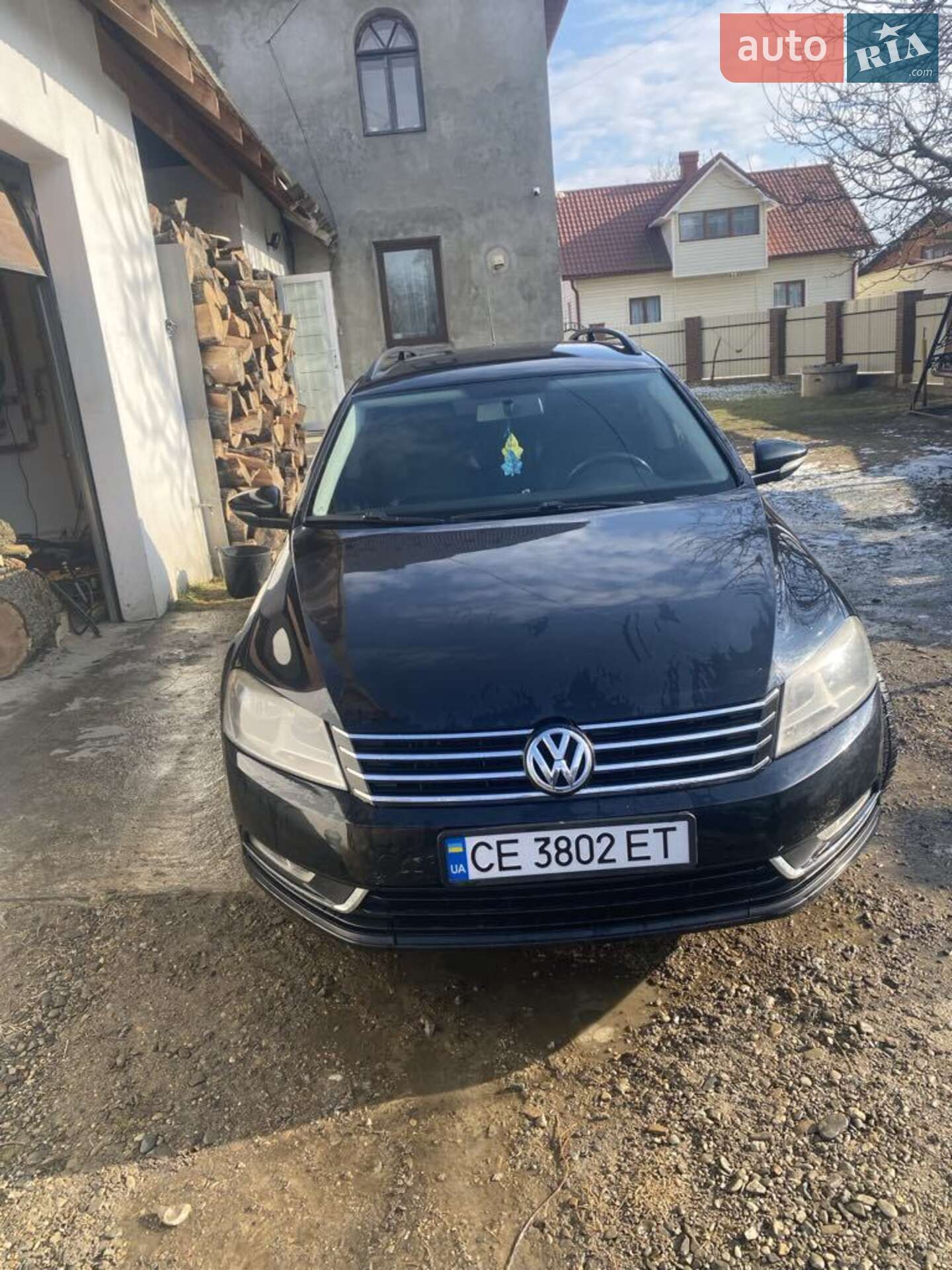 VOLKSWAGEN PASSAT 2011