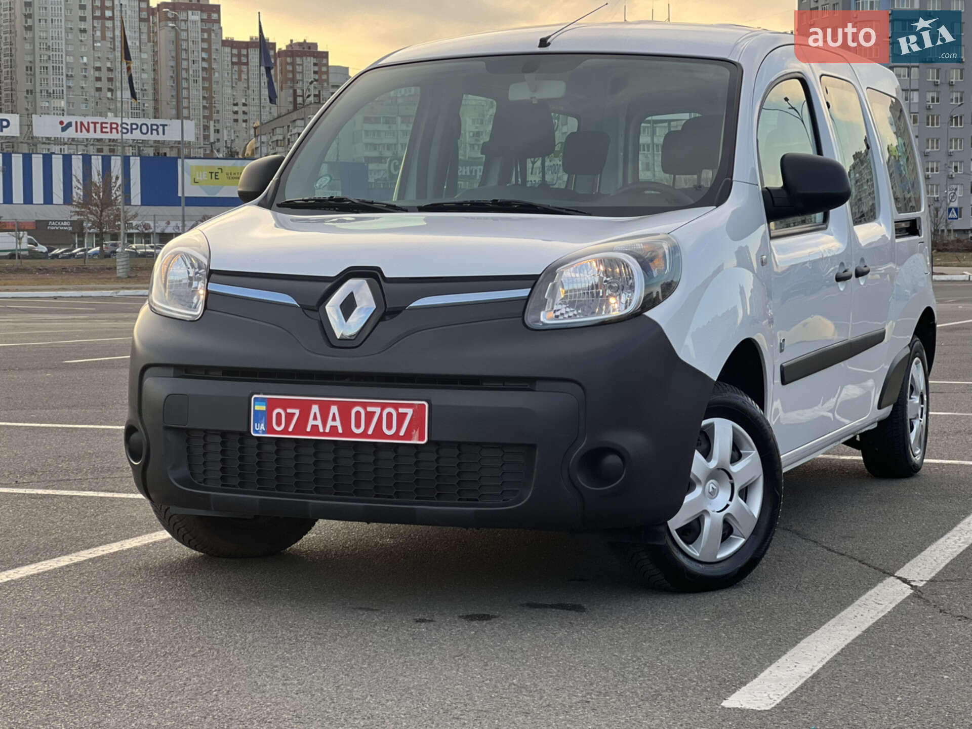RENAULT KANGOO EXPRESS Z.E. 2014