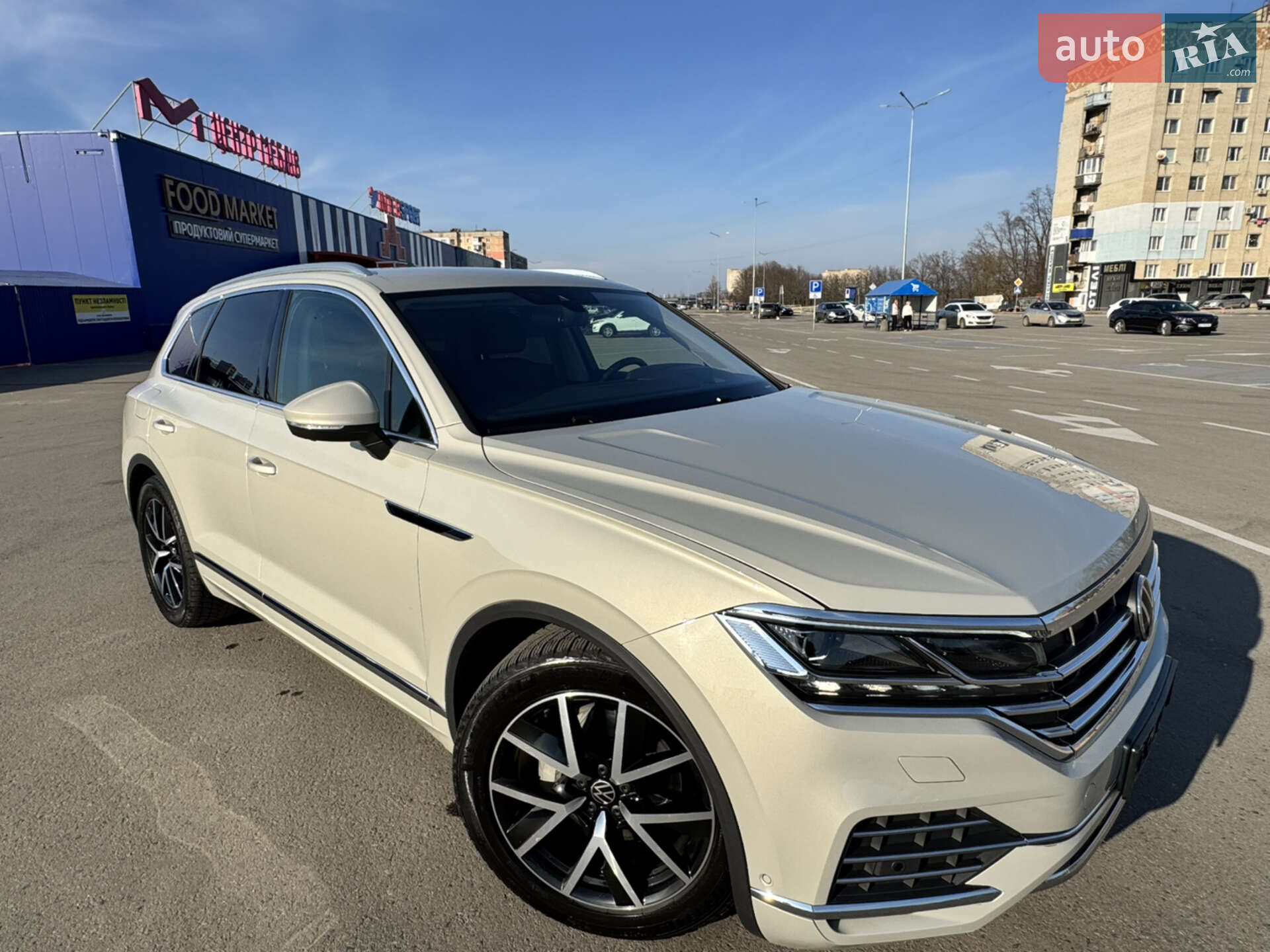 VOLKSWAGEN TOUAREG 2021