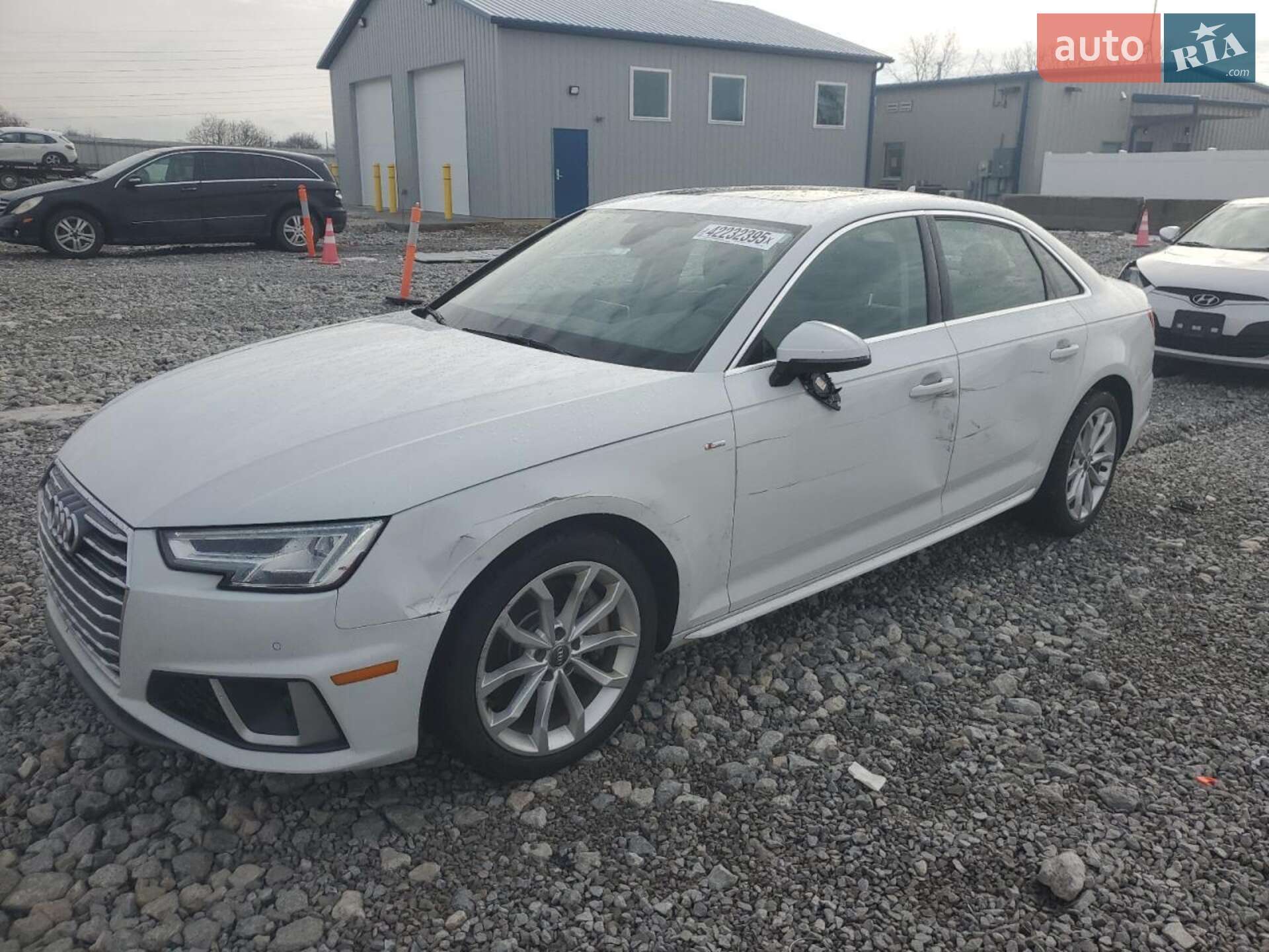 AUDI A4 2019