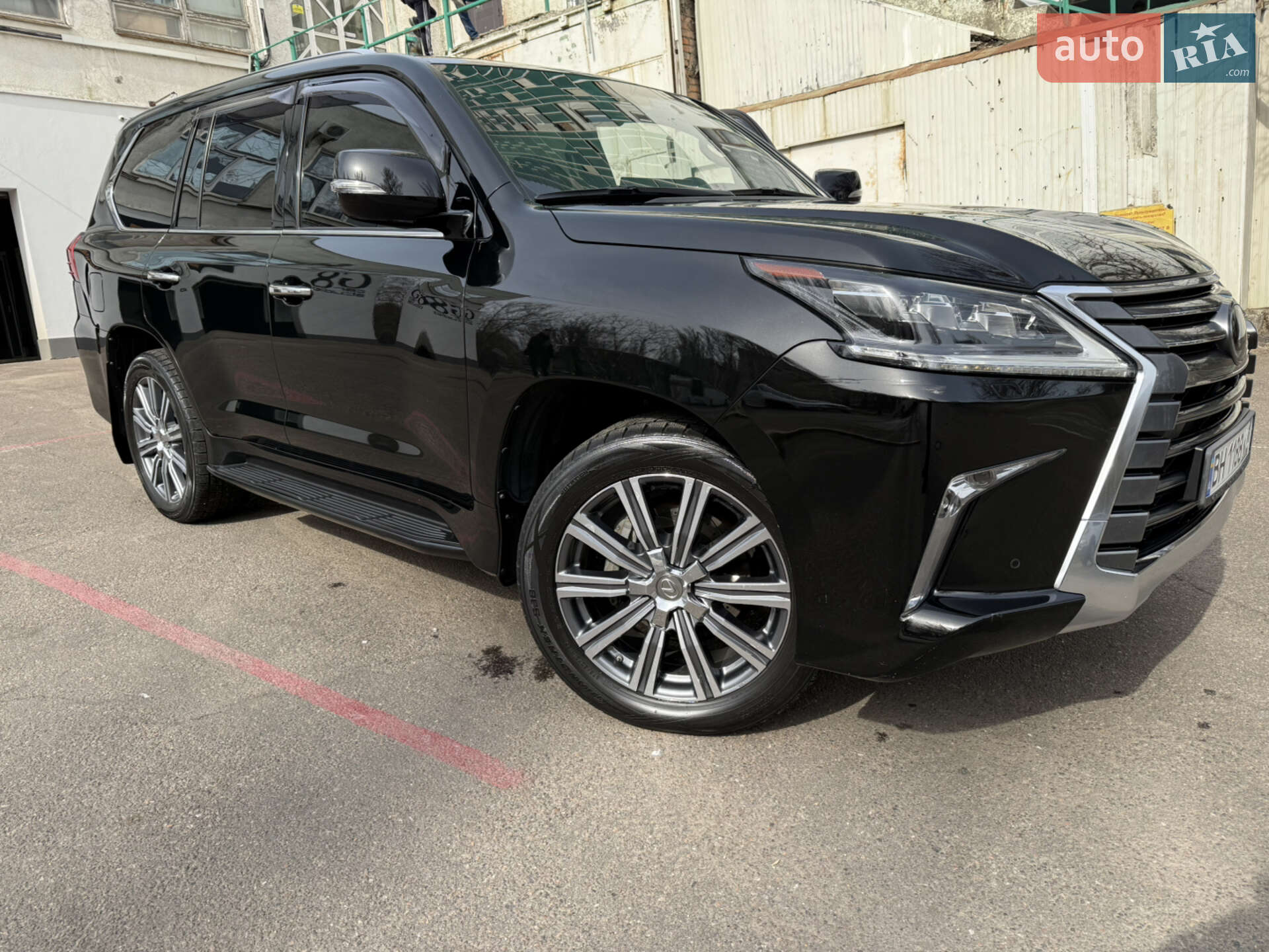 LEXUS LX 570 2016