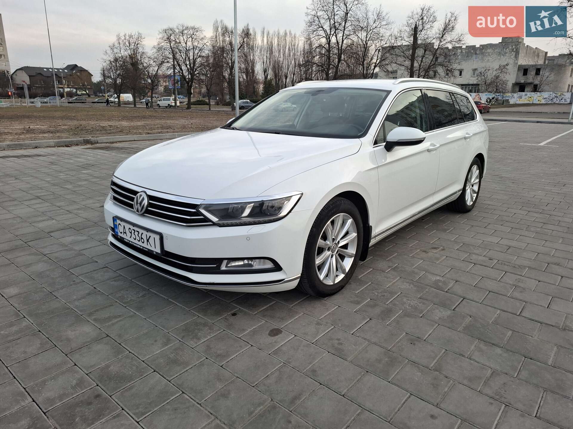 VOLKSWAGEN PASSAT 2015