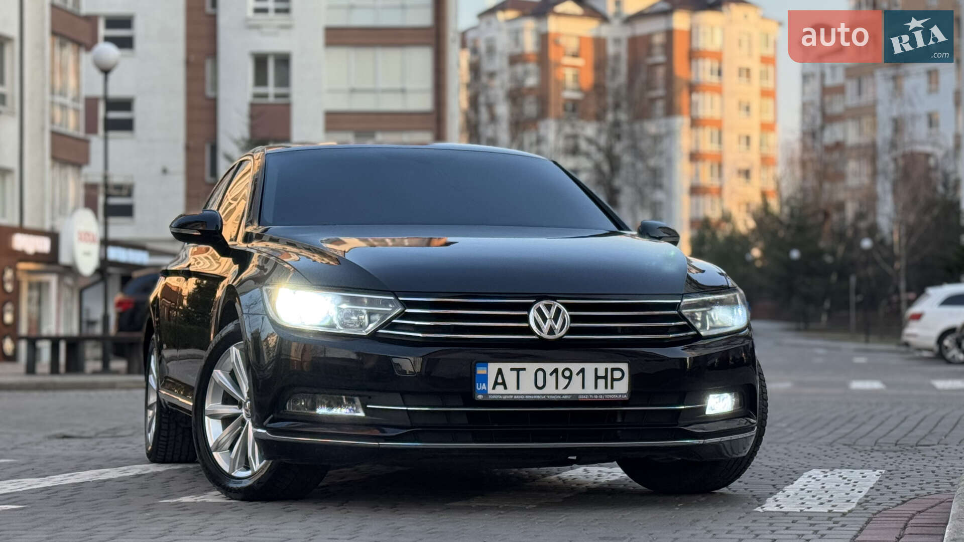 VOLKSWAGEN PASSAT 2016