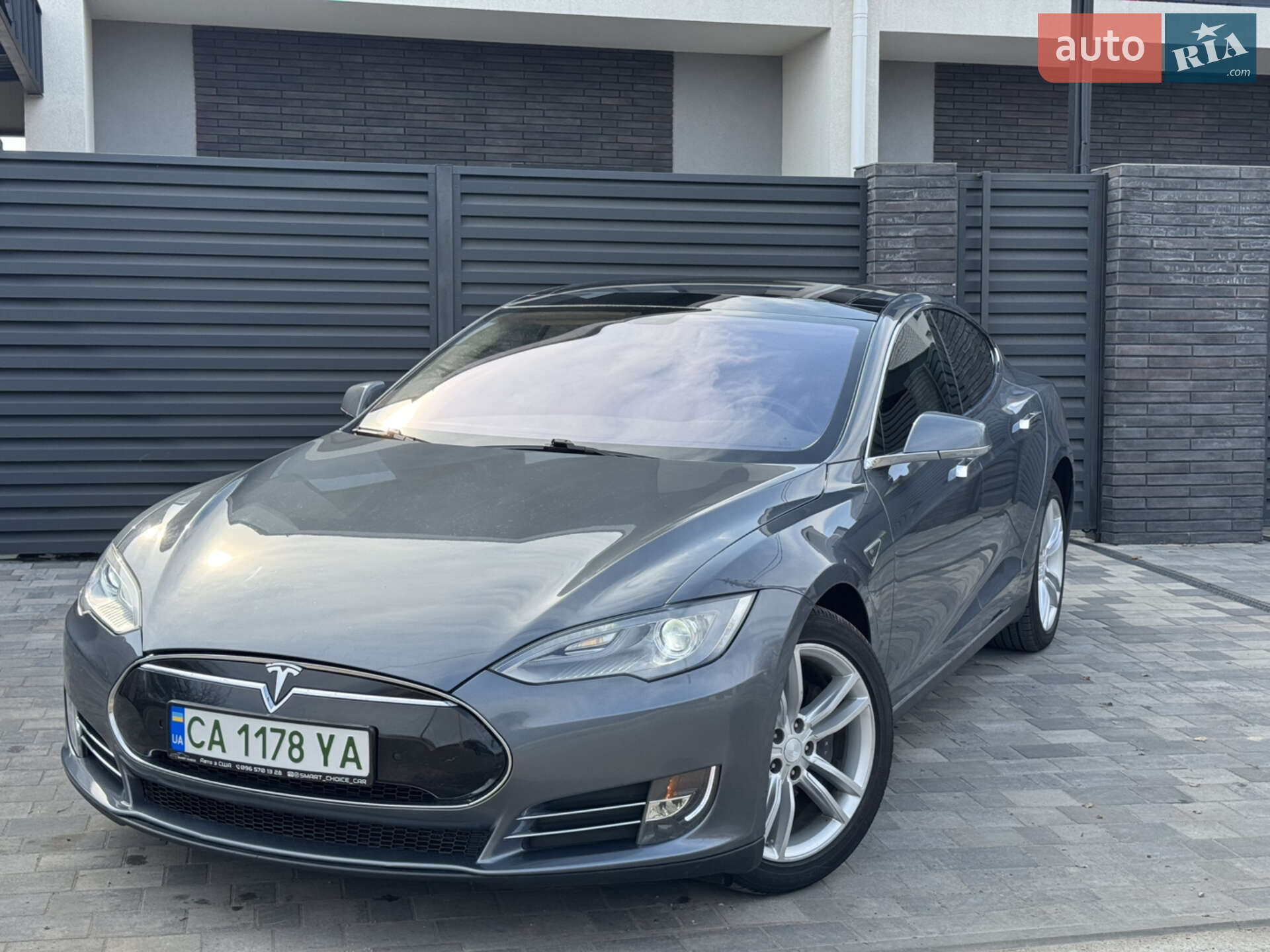 Tesla Model S 2013