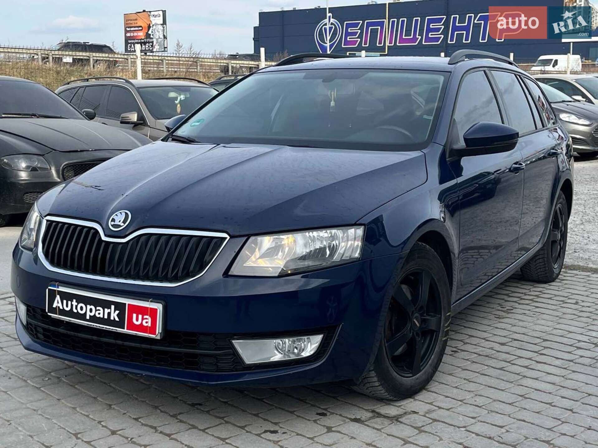 Головне фото звіту автомобіля SKODA OCTAVIA 2013