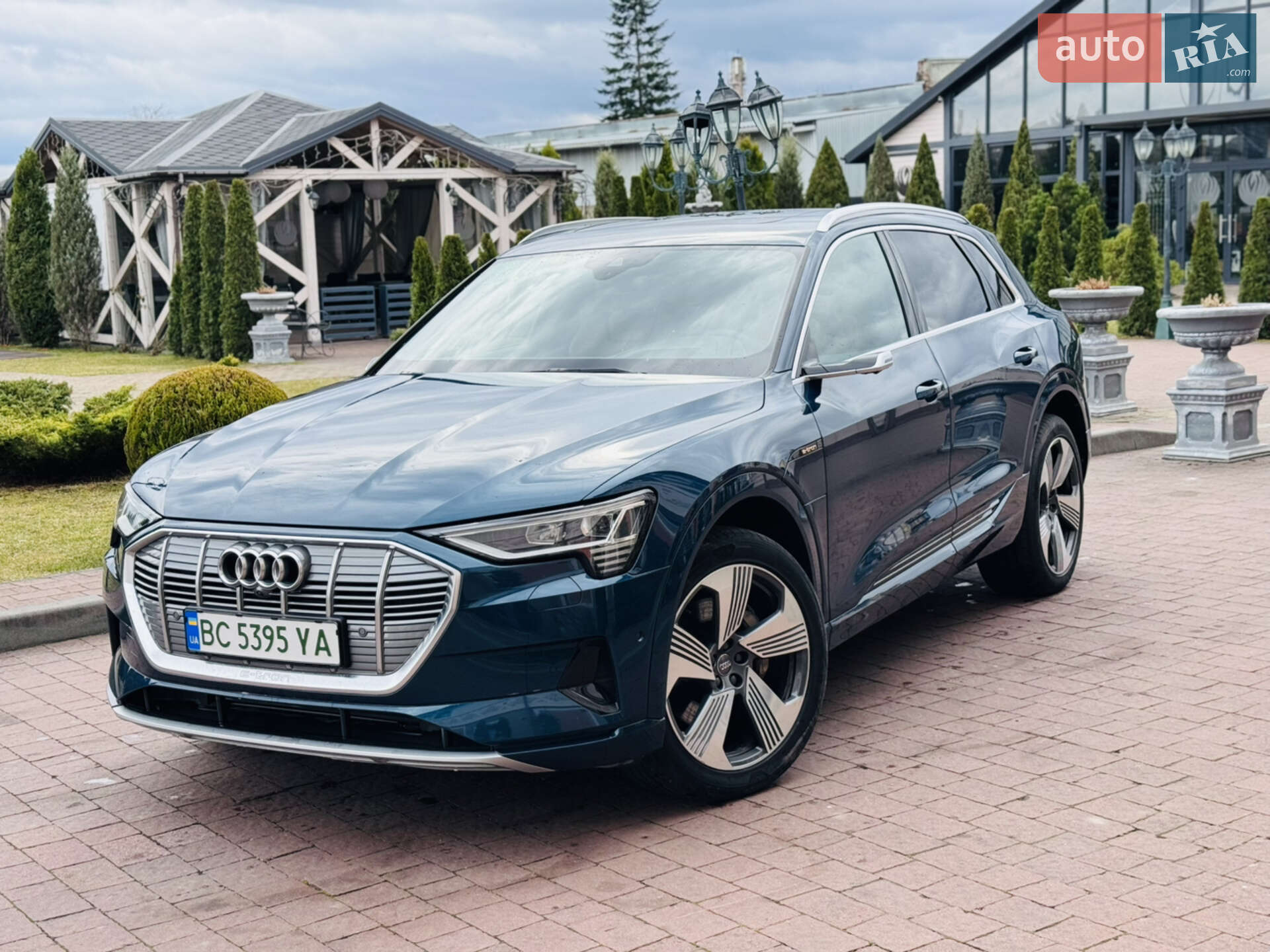 AUDI E-TRON 2019