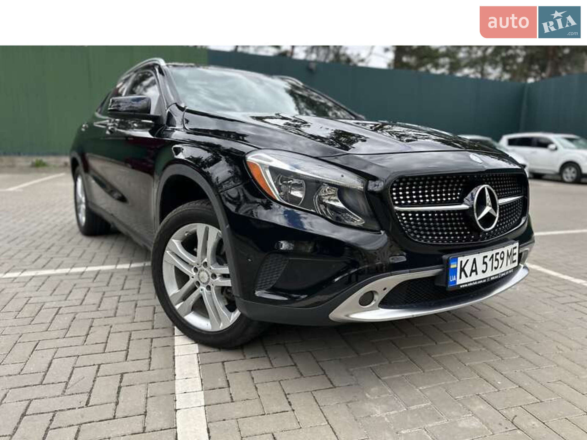 MERCEDES-BENZ GLA 250 2016