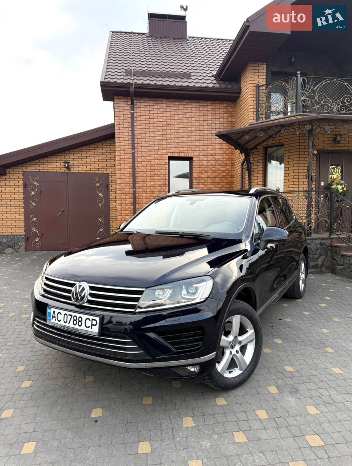 VOLKSWAGEN TOUAREG 2015