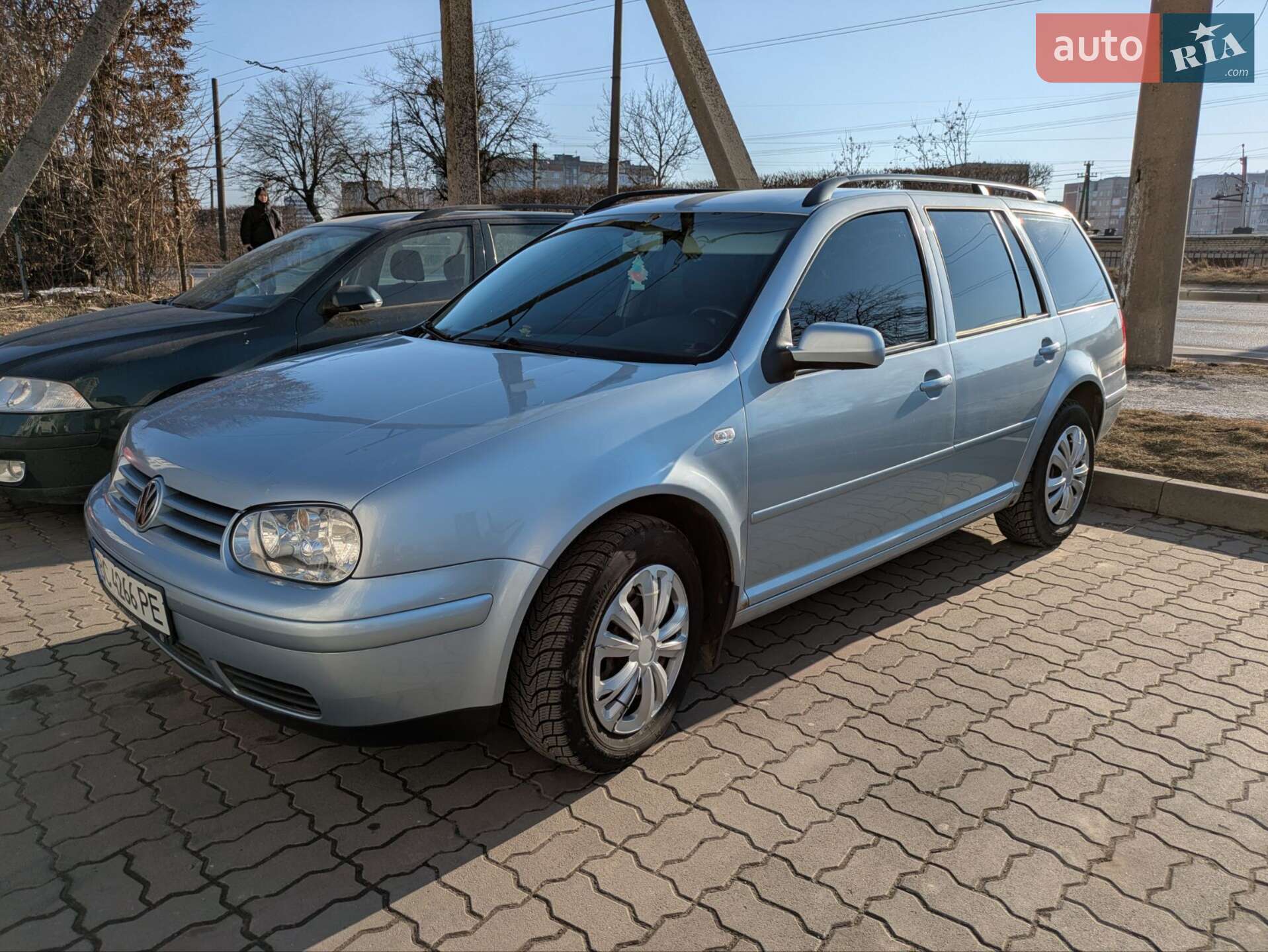 VOLKSWAGEN GOLF 2004