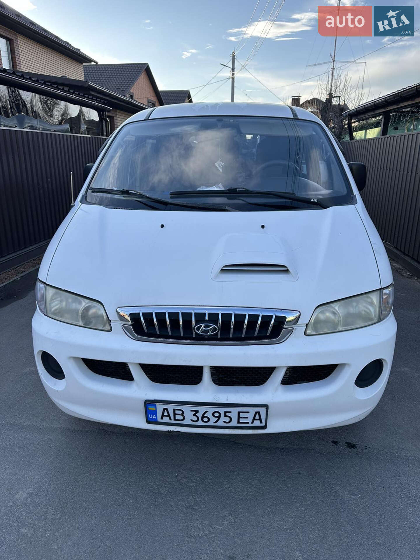 HYUNDAI H-1 2005
