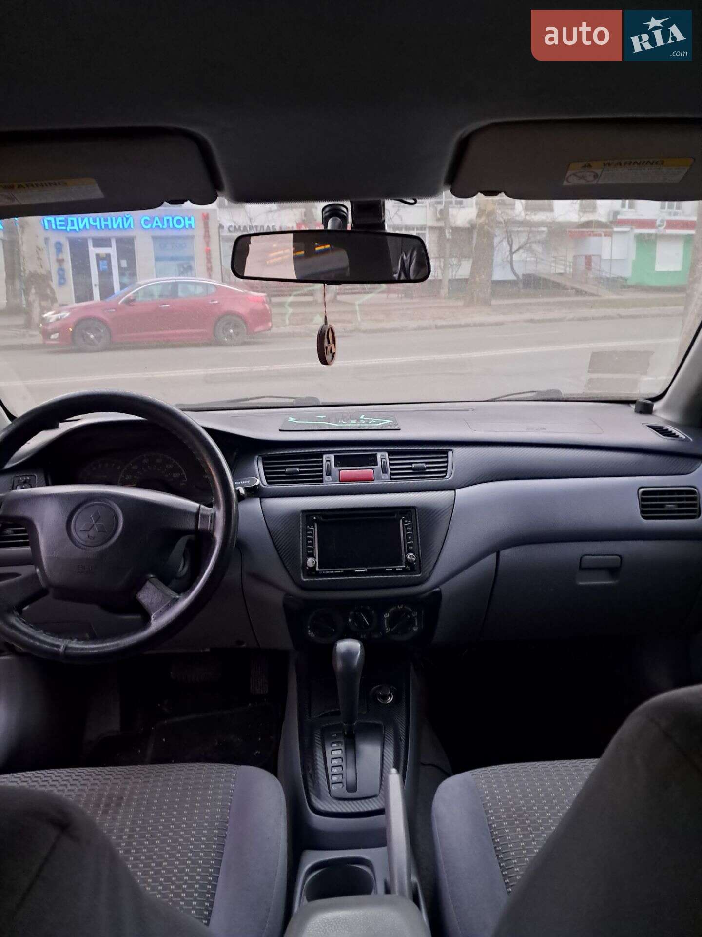 MITSUBISHI LANCER 2002
