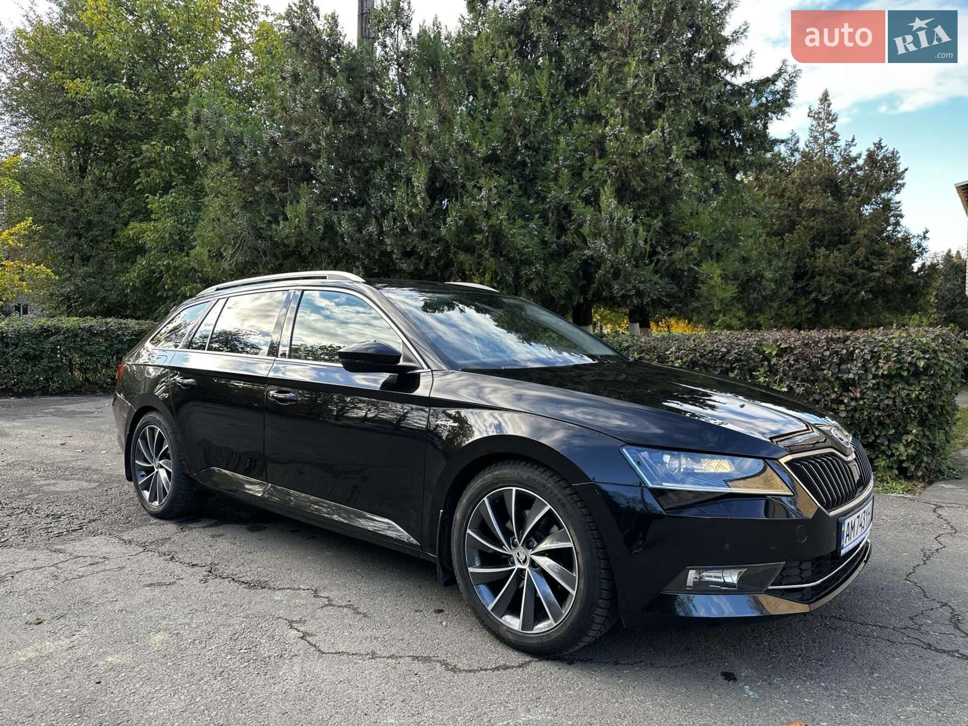 Головне фото звіту автомобіля SKODA SUPERB 2016