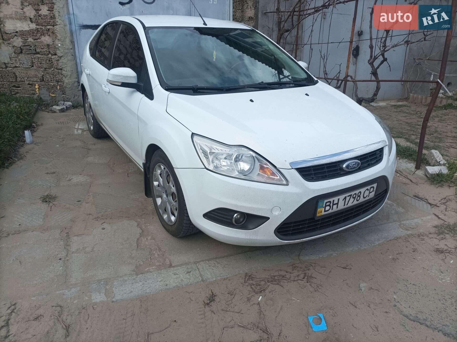 Головне фото звіту автомобіля FORD FOCUS 2010