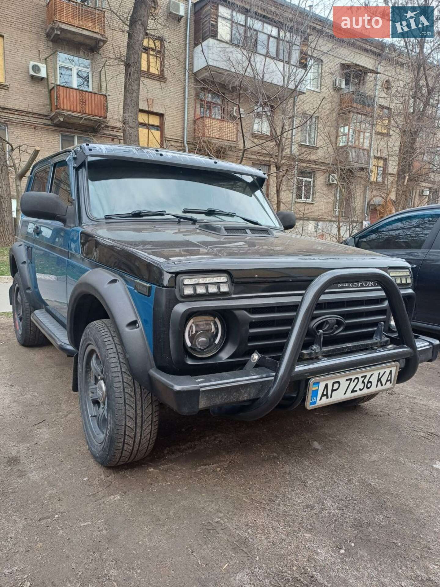 ВАЗ 212140 2011