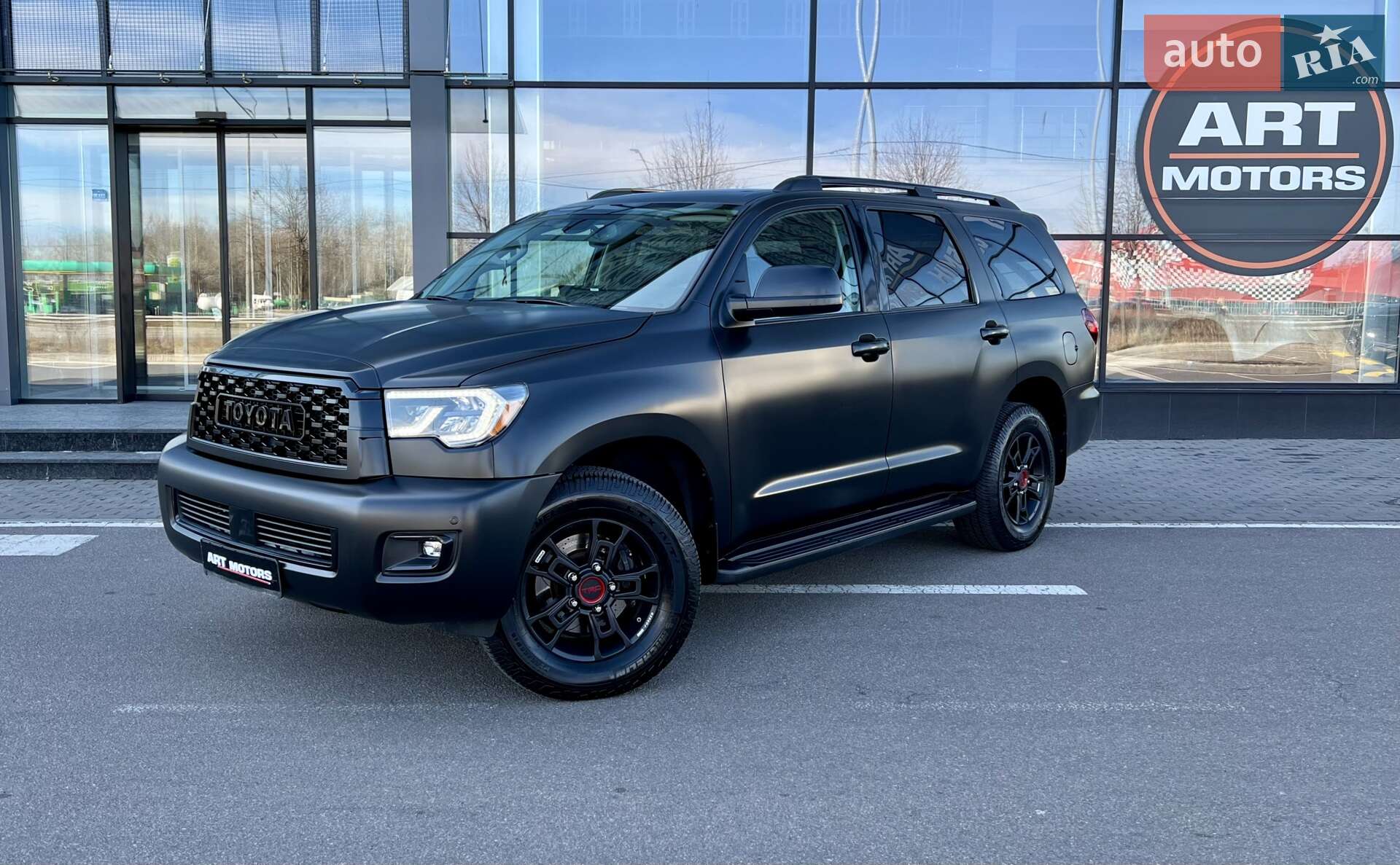 Головне фото звіту автомобіля TOYOTA SEQUOIA 2018