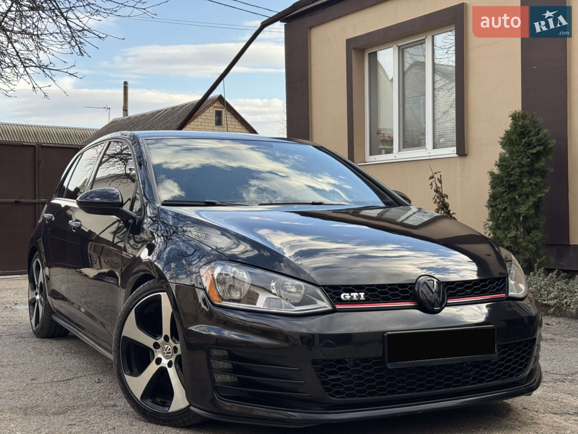 VOLKSWAGEN GOLF GTI 2017