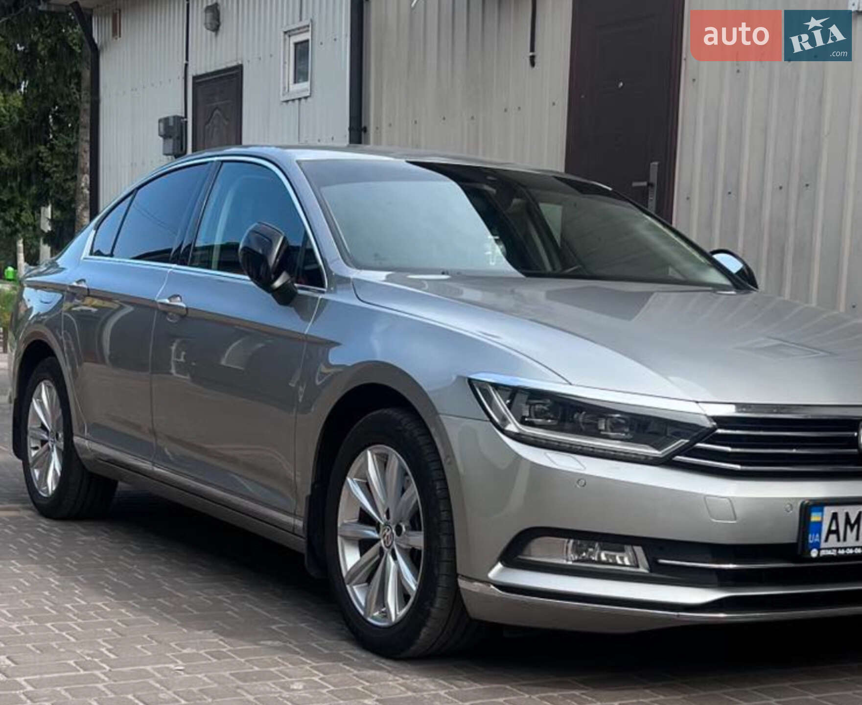 VOLKSWAGEN PASSAT 2015
