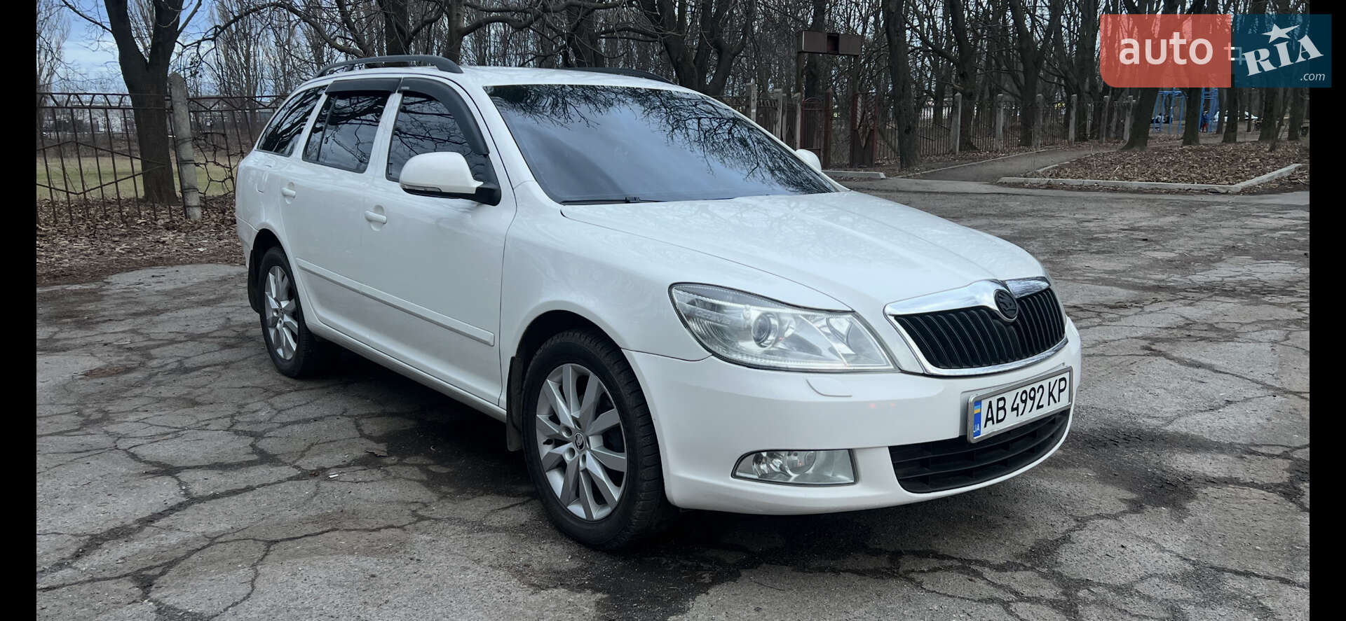 Головне фото звіту автомобіля SKODA OCTAVIA 2012